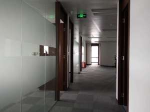 东亚银行金融大厦 工位53~106个 精装修 陆家嘴写字楼租赁